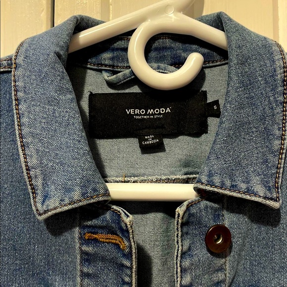 Denim jacket - Picture 3 of 3